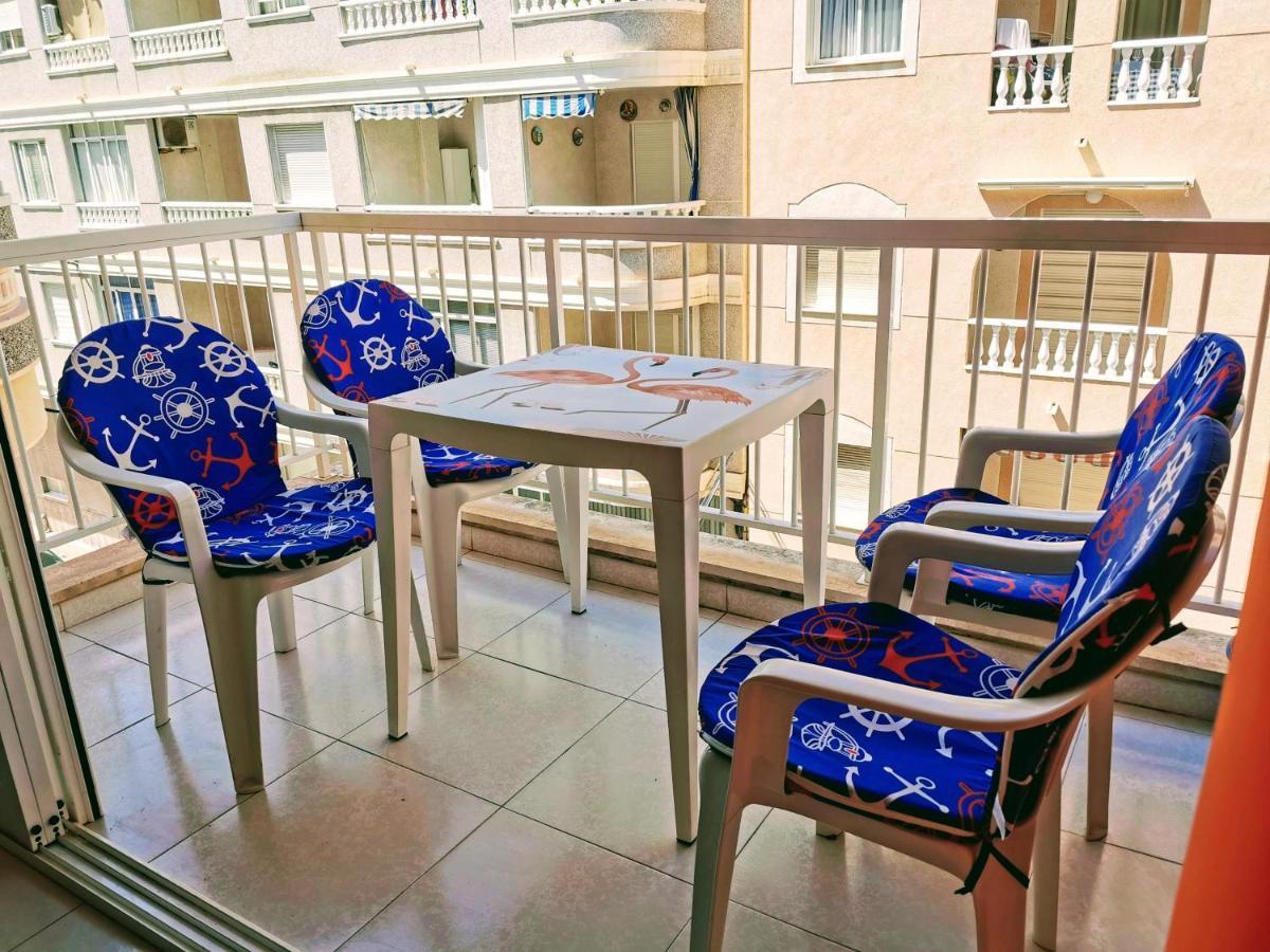 El Sombrero Apartment With Free Wifi Playa Del Cura Торевьиа Экстерьер фото